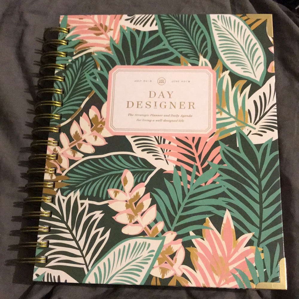 Day designer planner 2018-2019